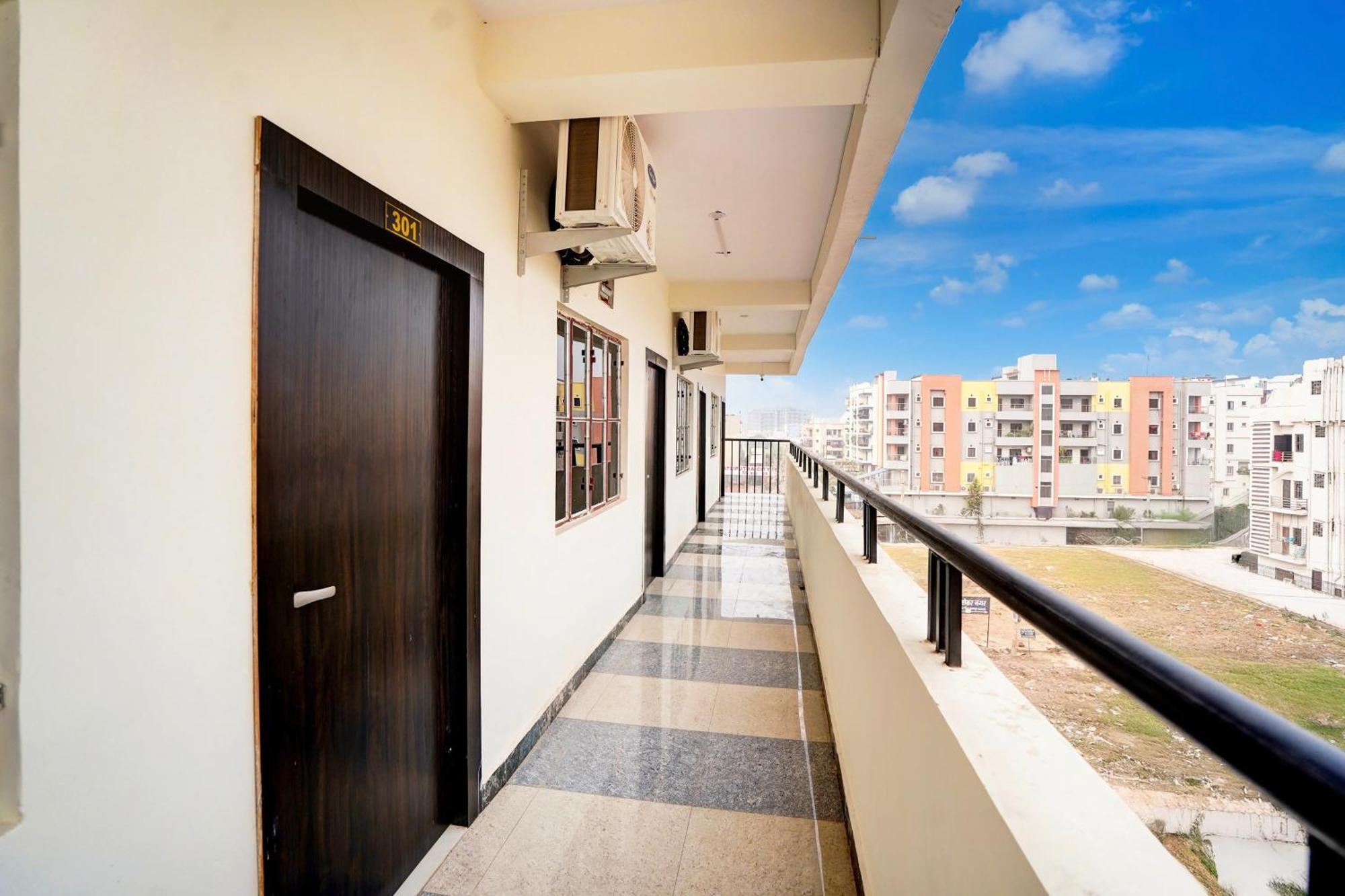 Hotel O The Crown Inn Dānāpur Kültér fotó